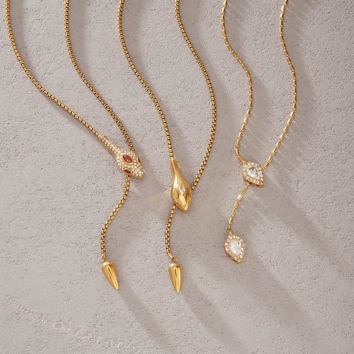 Vespera Necklace