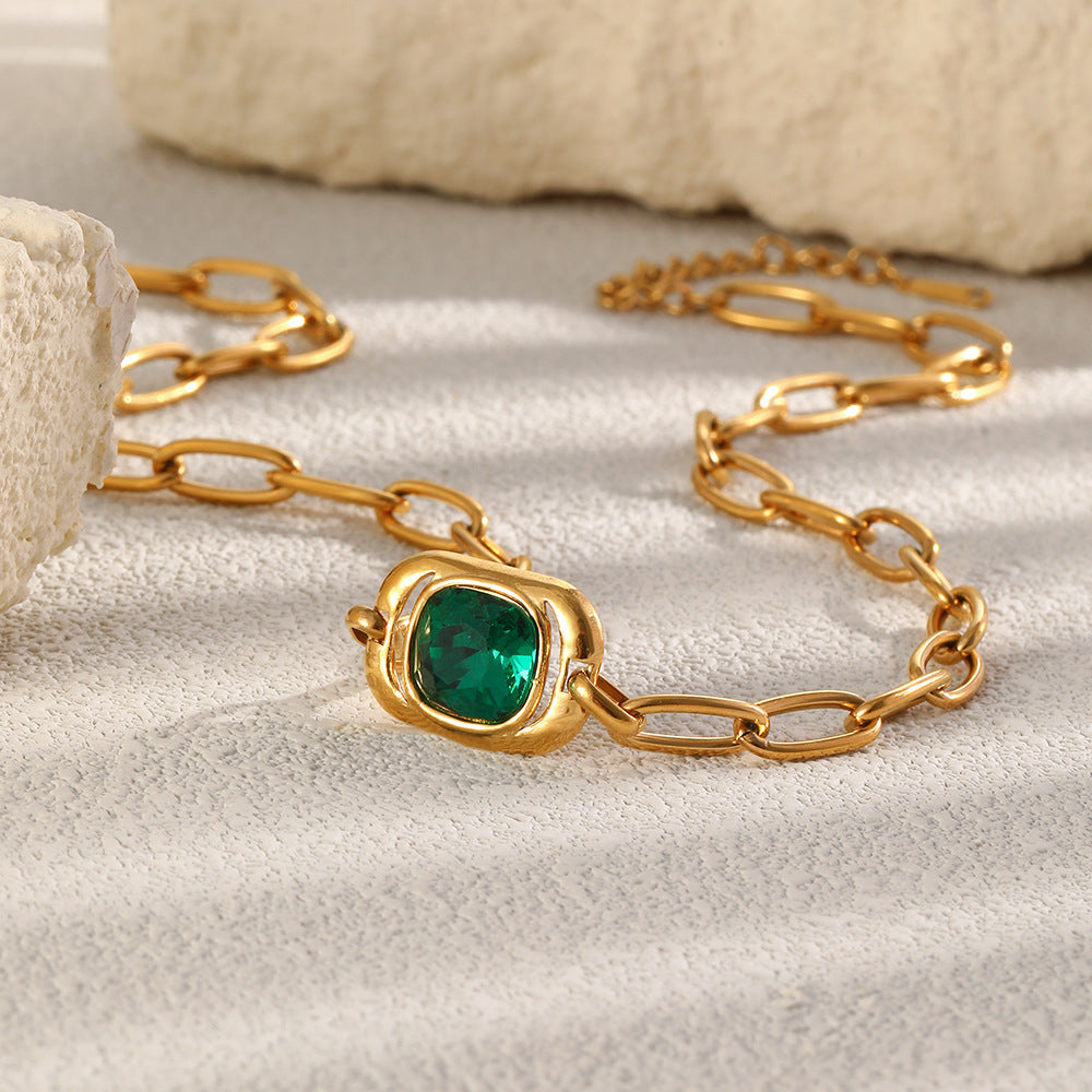 Lucera Necklace