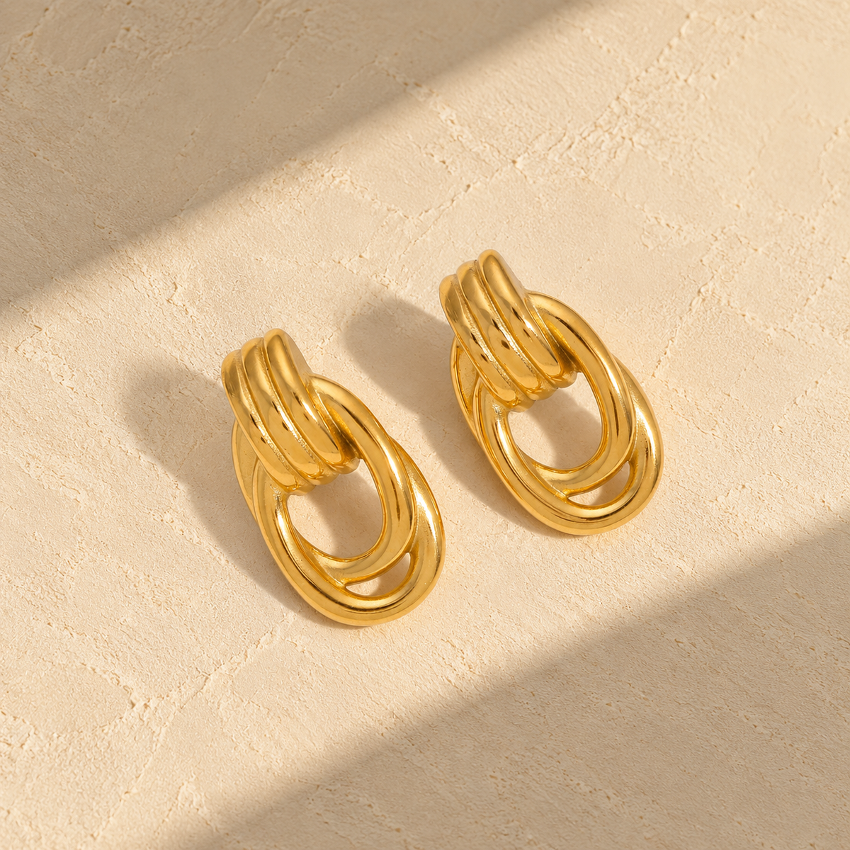Bond Earrings