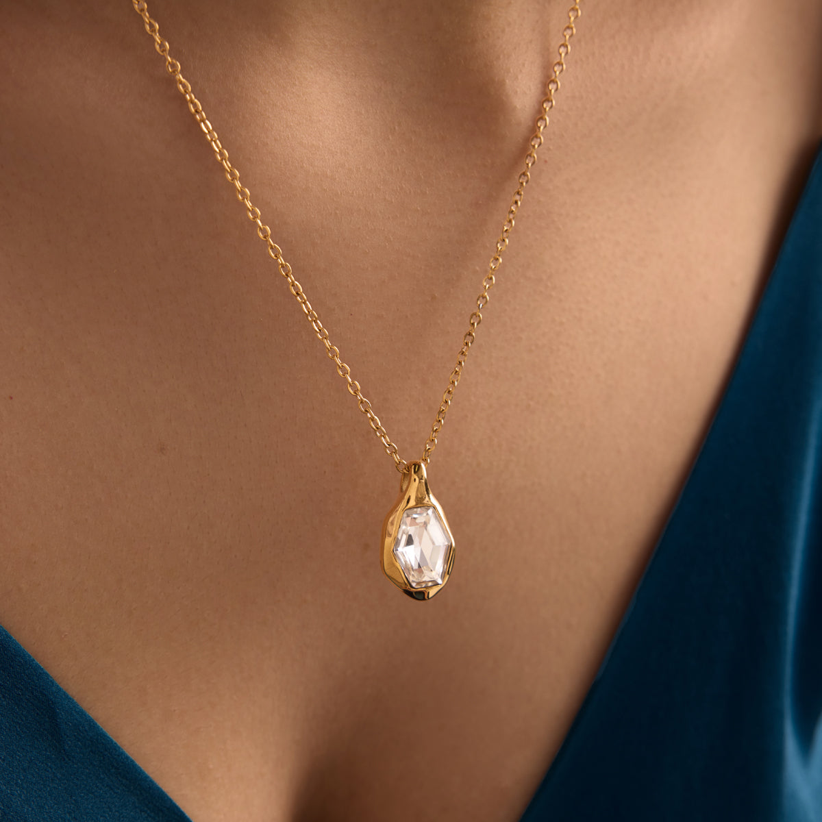 Solenne Necklace