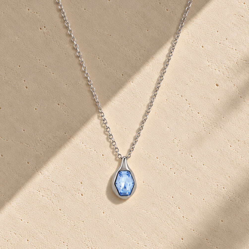 Isola Necklace