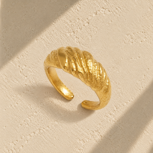 Torvella Ring