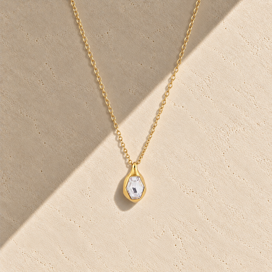 Solenne Necklace