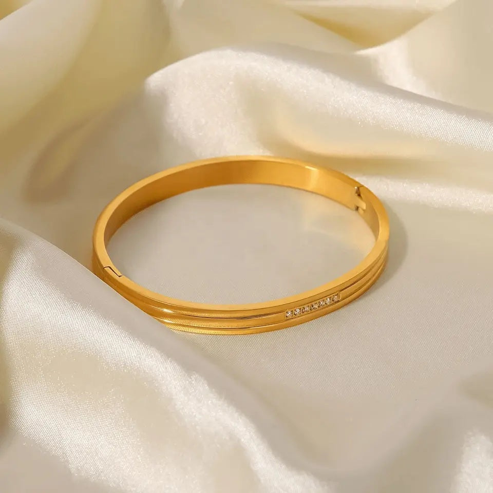 Irsina bangle