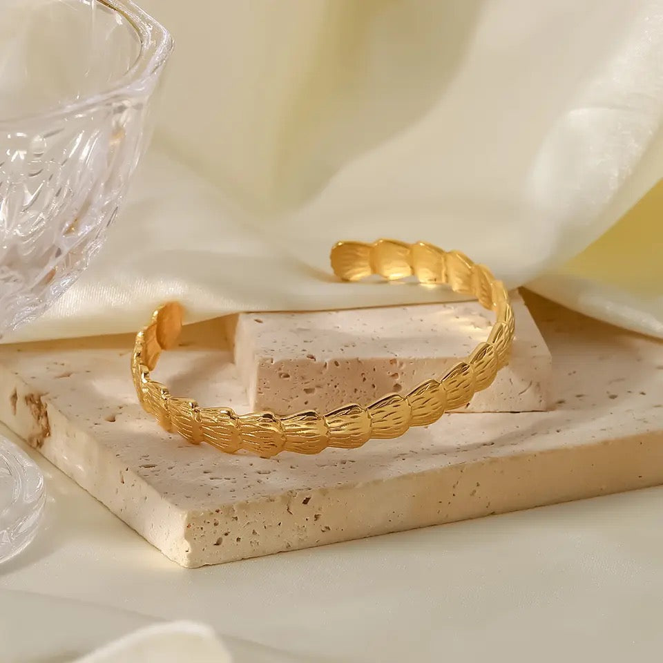 Galatina bangle